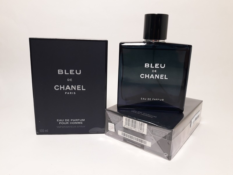 Chanel eau bleu. Chanel "bleu de Chanel" Eau de Parfum 100 мл. Chanel bleu EDP 100ml. Chanel bleu de Chanel for men 100 мл a-Plus. Chanel bleu EDP 100ml (m).