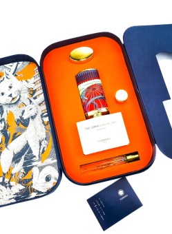 Floraiku One Umbrella for Two 50 мл + 10 мл Floraiku One Umbrella for Two 50 мл + 10 мл