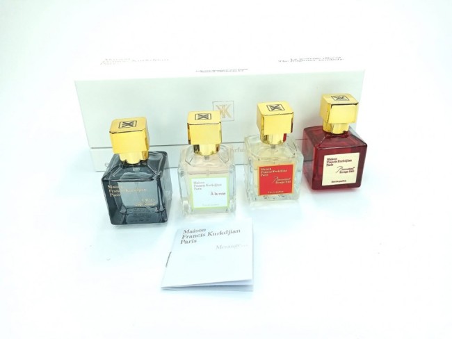 Подарочный набор парфюма Maison Francis Kurkdjian 4х30 мл Подарочный набор парфюма Maison Francis Kurkdjian 4х30 мл
