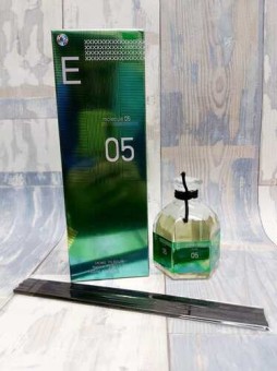 Аромадиффузор NEW (LUX) - Escentric Molecules Escentric 05 100 мл Аромадиффузор NEW (LUX) - Escentric Molecules Escentric 05 100 мл