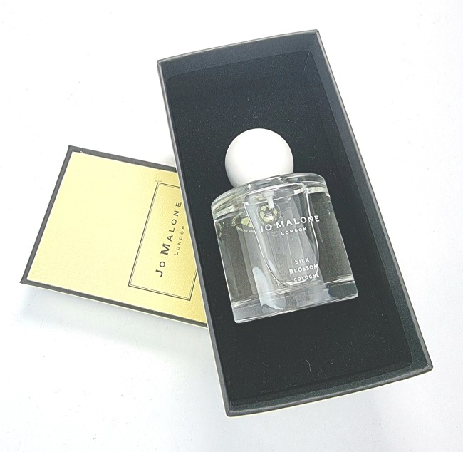 Jo Malone Silk Blossom (2022) 100 мл Jo Malone Silk Blossom (2022) 100 мл